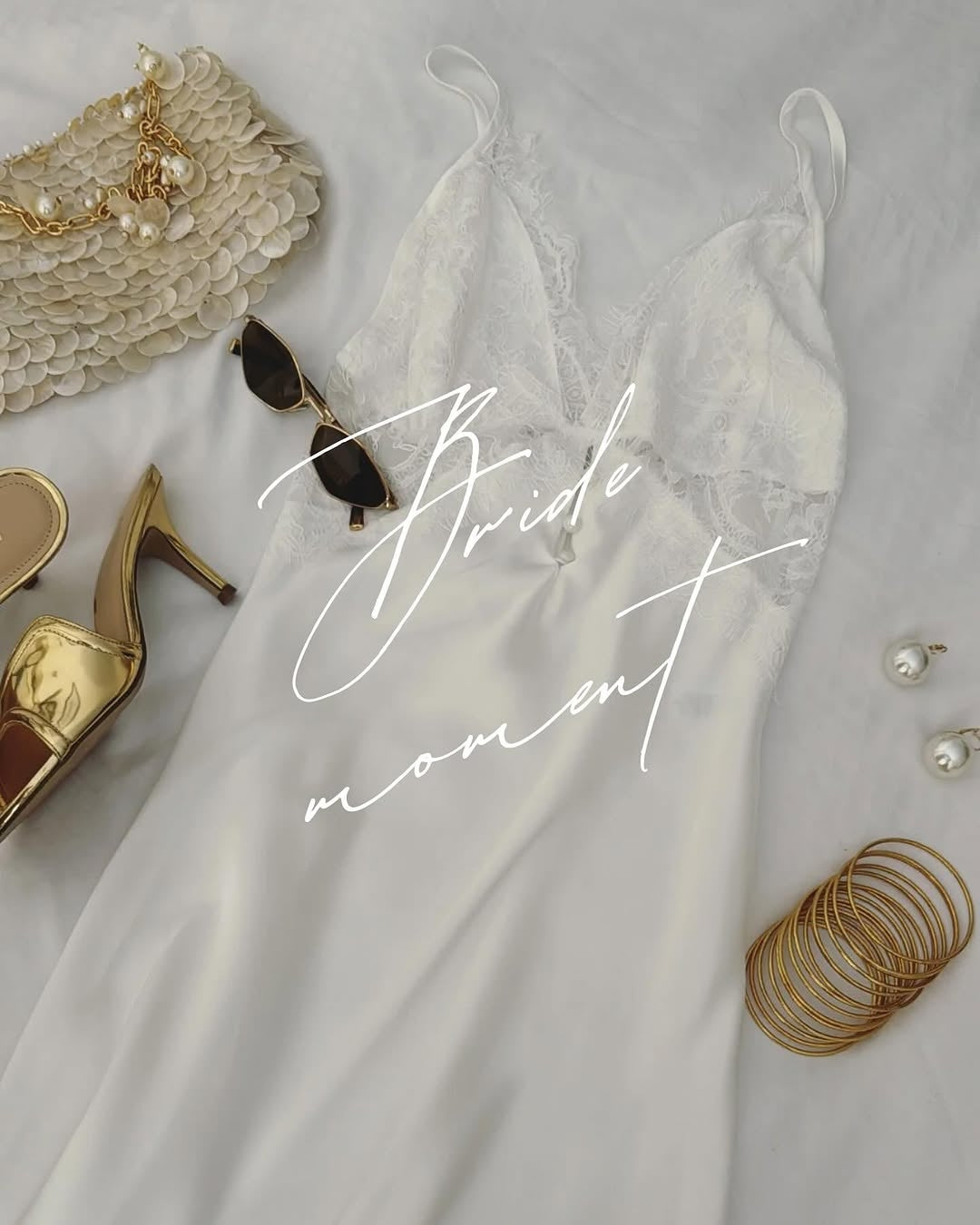 Robe Midi Cetim Lune Blanche em Plumas e Pérola