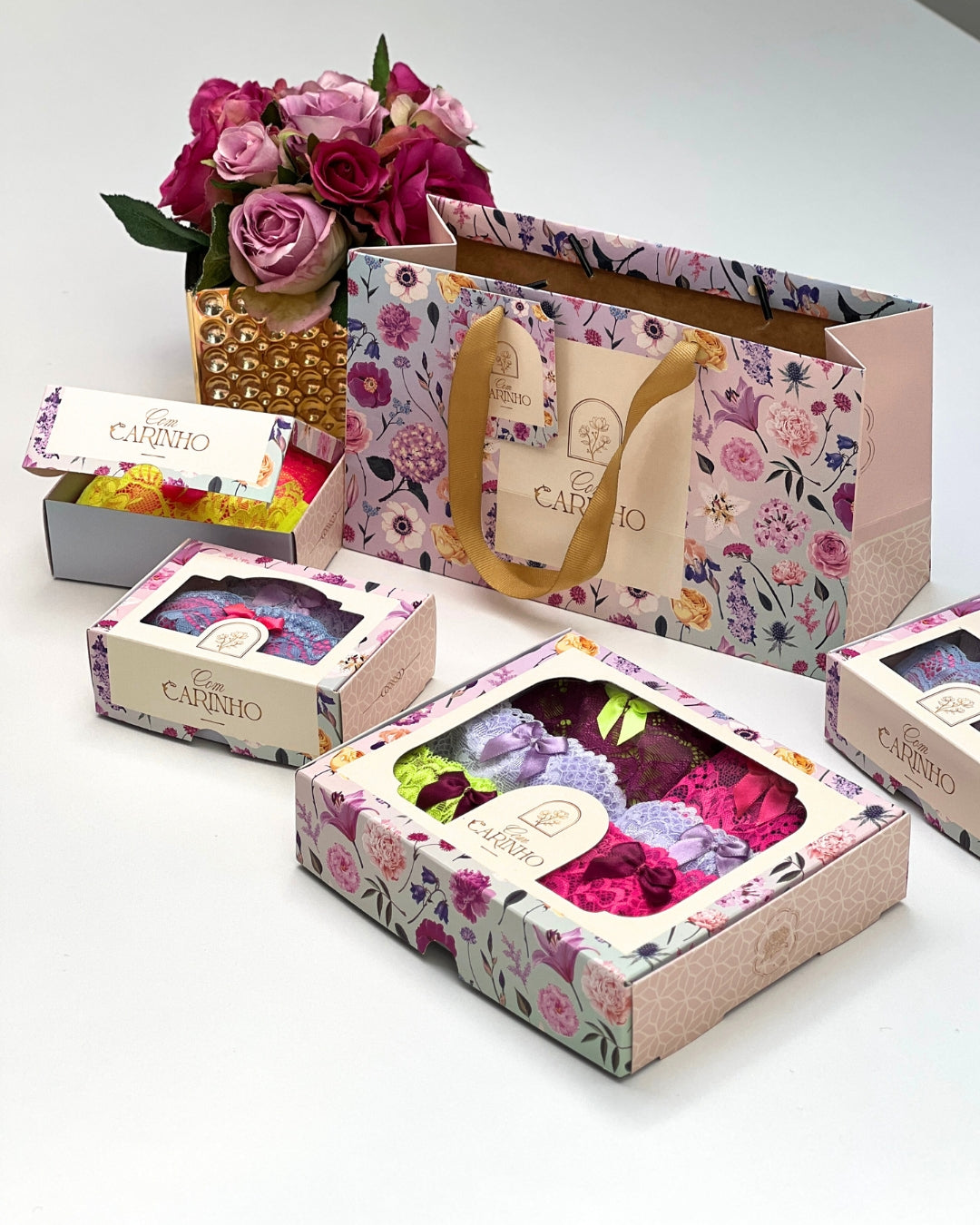 Combo La Vitta Floral: Escolha 2 Calcinhas Collor ou Leve as 6 Unidades + Opção de Sacola