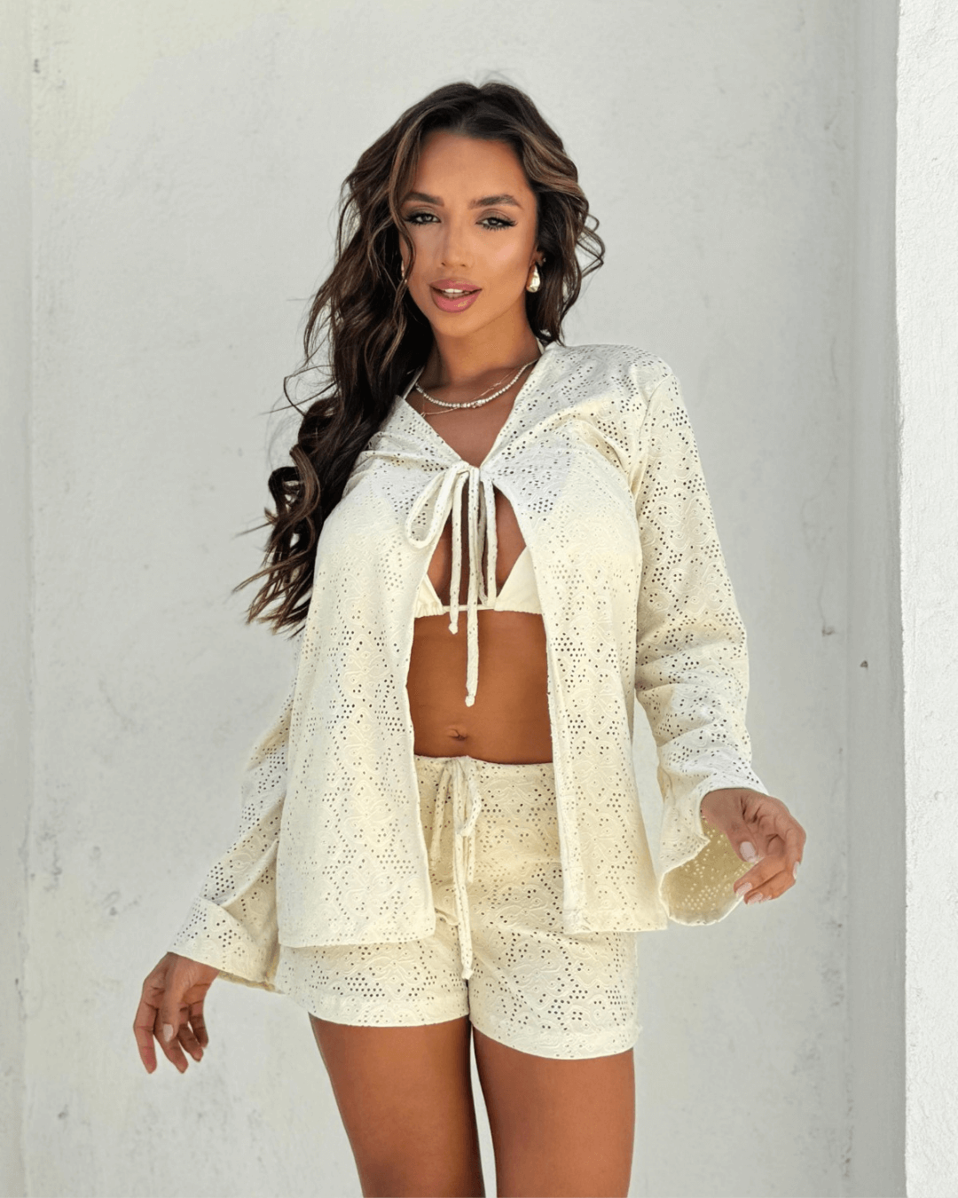 VERAO 2025

LADURRIE

Conjunto Palm Beach Cream

CAMISA

BIQUINI