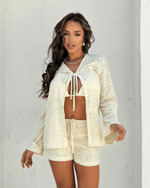 VERAO 2025

LADURRIE

Conjunto Palm Beach Cream

CAMISA

BIQUINI