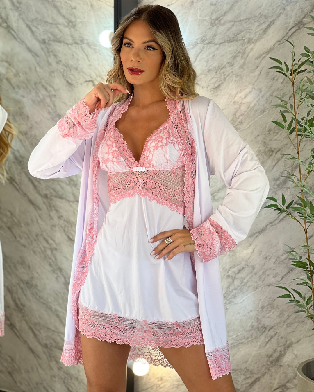 LINGERIE

LADURRIE

CONJUNTOS

Conjunto Chérie Rose - Camisola + Robe e Calcinha

camisolas noturna

camisolas

camisola

CAMISOLA ROSA

CAMISOLA PINK

