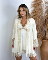 LINGERIE

LADURRIE

CONJUNTOS

Conjunto J’adore - Camisola + Robe e Calcinha

camisolas noturna

lingerie de luxo

linha noite de luxo

linha noite

camisolas

camisola

JADORE

